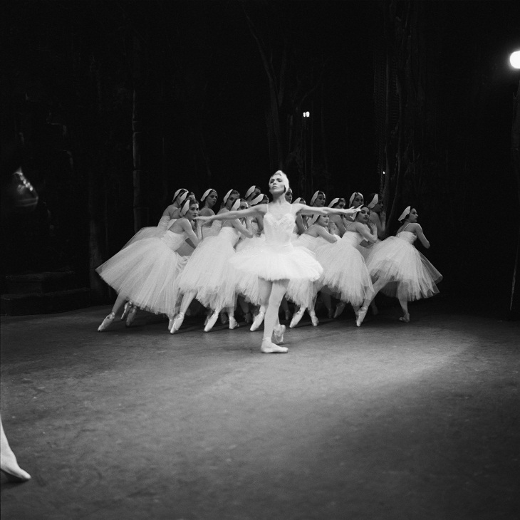 Sonia Arova in Swan Lake, 1962