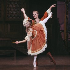 Aus ballet_05 Lisa Pavane and Greg Horsman Coppelia Act One_730 Lisa Pavane and Greg Horsman in Coppélia Act One, 1992. Photo Jim McFarlane