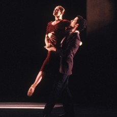 BoltetCurran3A931BBrancoGacia1999_730 Lisa Bolte and Robert Curran in At the edge of night, 1999. Photo Branco Gaica