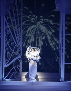 Juliet Burnett, The Silver Rose photo David Kelly_D9H5571_730x945