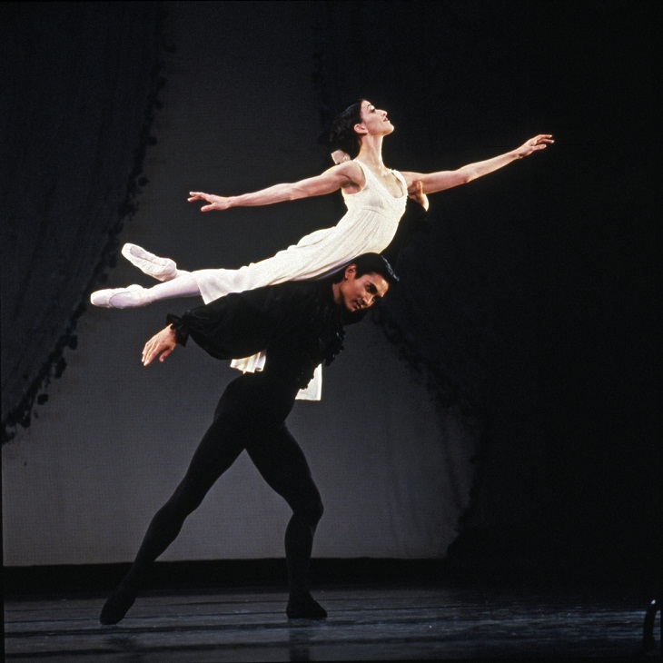 Vicki Attard and Li Cunxin Onegin 1996 Photo Jim McFarlane_730